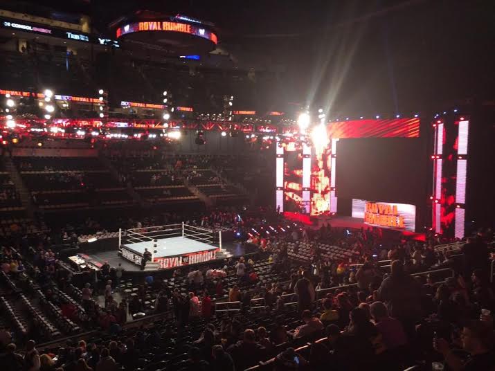 Photos of 2014 WWE Royal Rumble Set; New WrestleMania 30 Sign