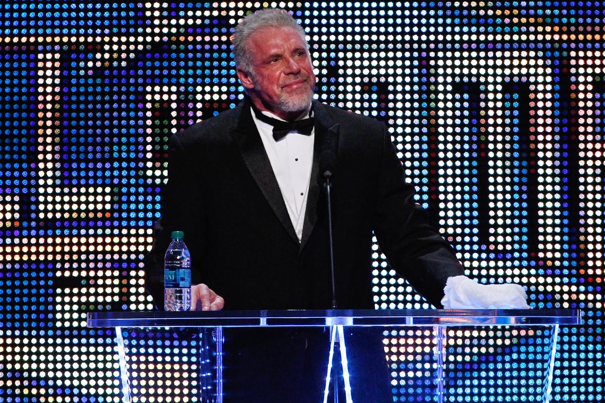 The Day In History: The Ultimate Warrior Debuts In WWE (Video), Who Should Captain SD Live Women’s Team?