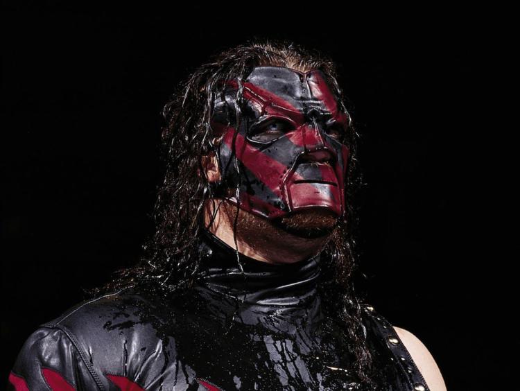 What Did Kane Do Last Night After RAW In Knoxville?, WWE Promoting WWE Network Gift Cards (Video)