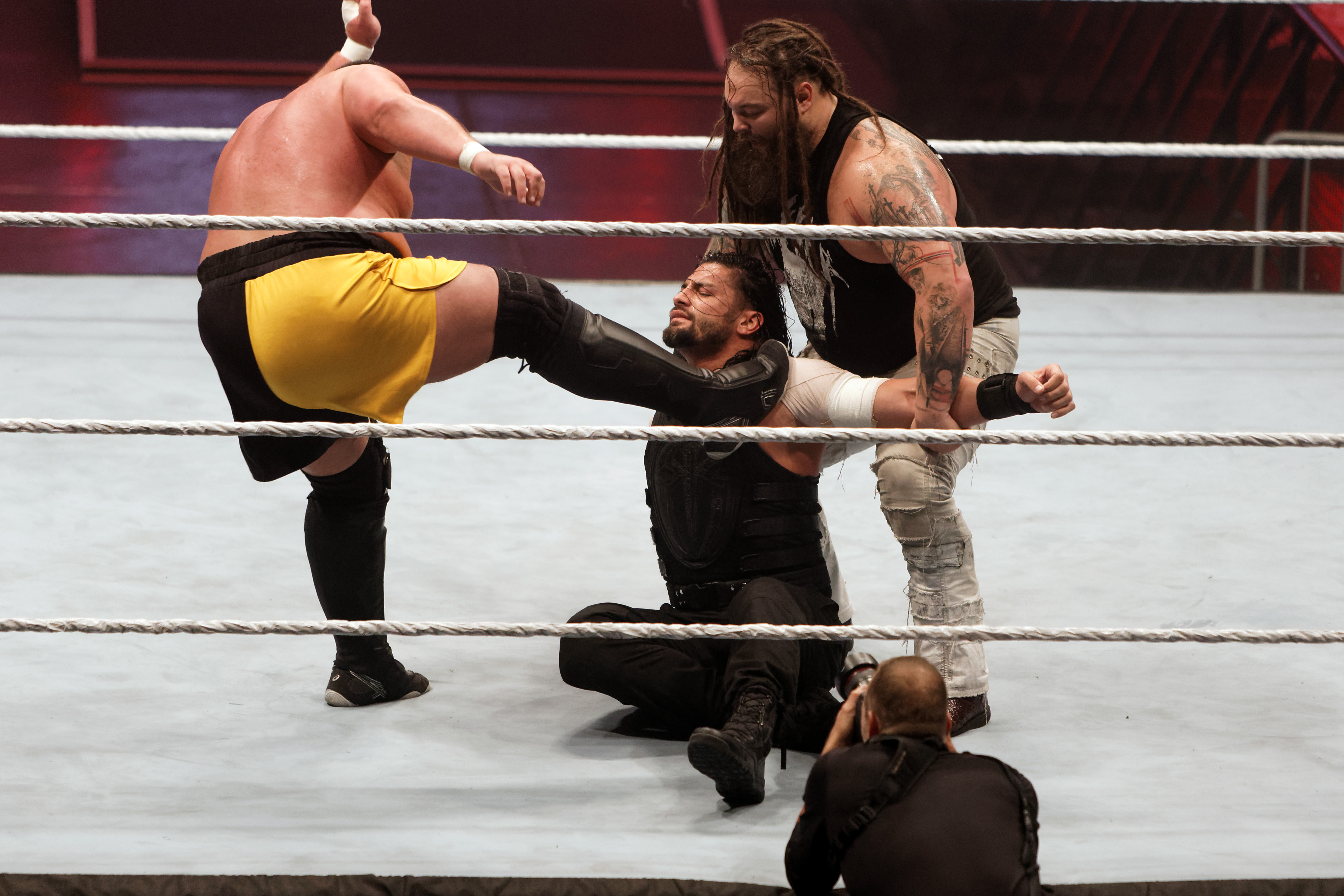 LILLE, FRANCE - MAY 09: Roman Reigns (C) fights against Bray and Samoa Joe during WWE Live 2017 at Zenith Arena on May 9, 2017 in Lille, France. (Photo by Sylvain Lefevre/Getty Images)