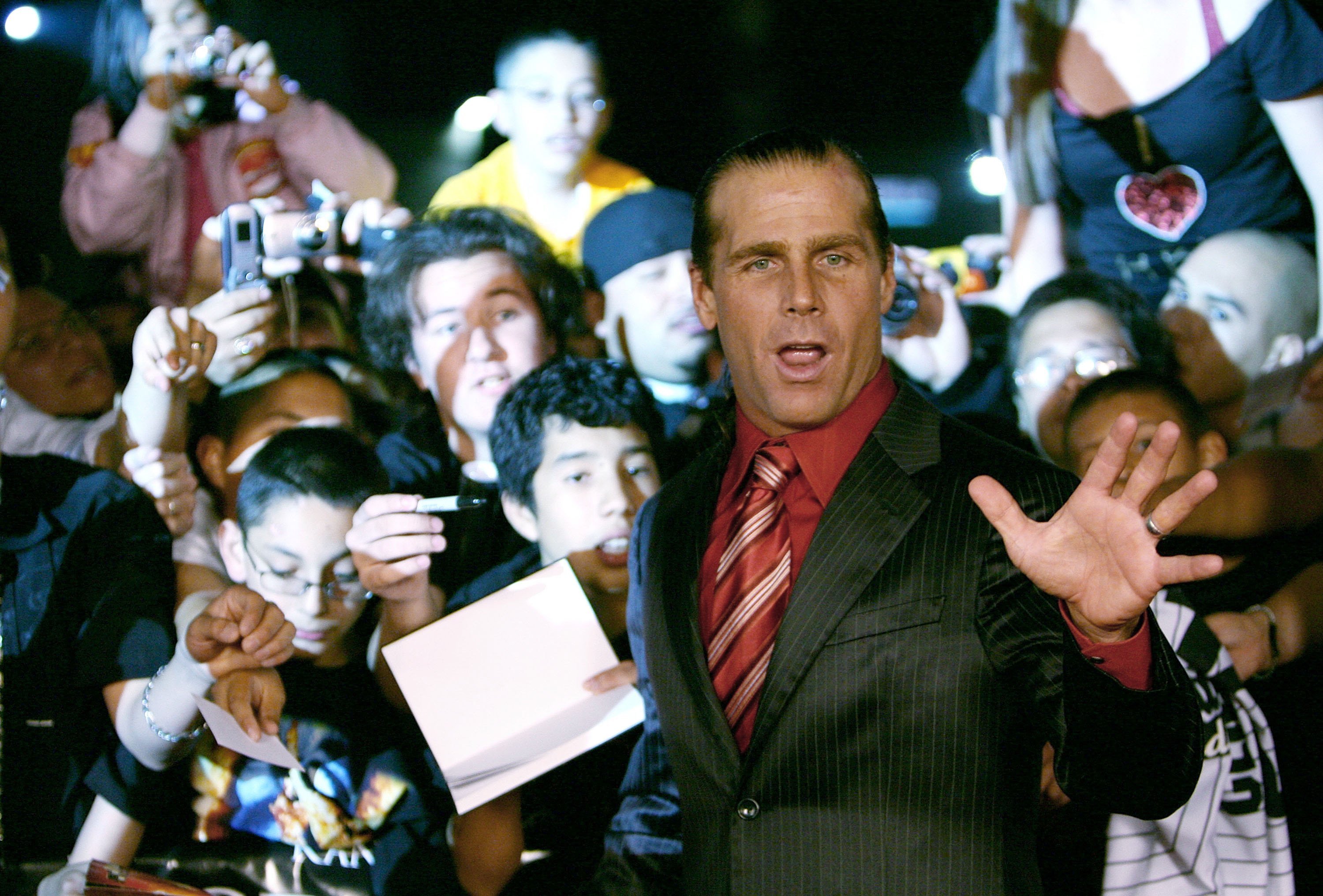 Shawn Michaels Recalls His Match From 1st Ever RAW From Inside The Manhattan Center Before RAW 25 (Video)