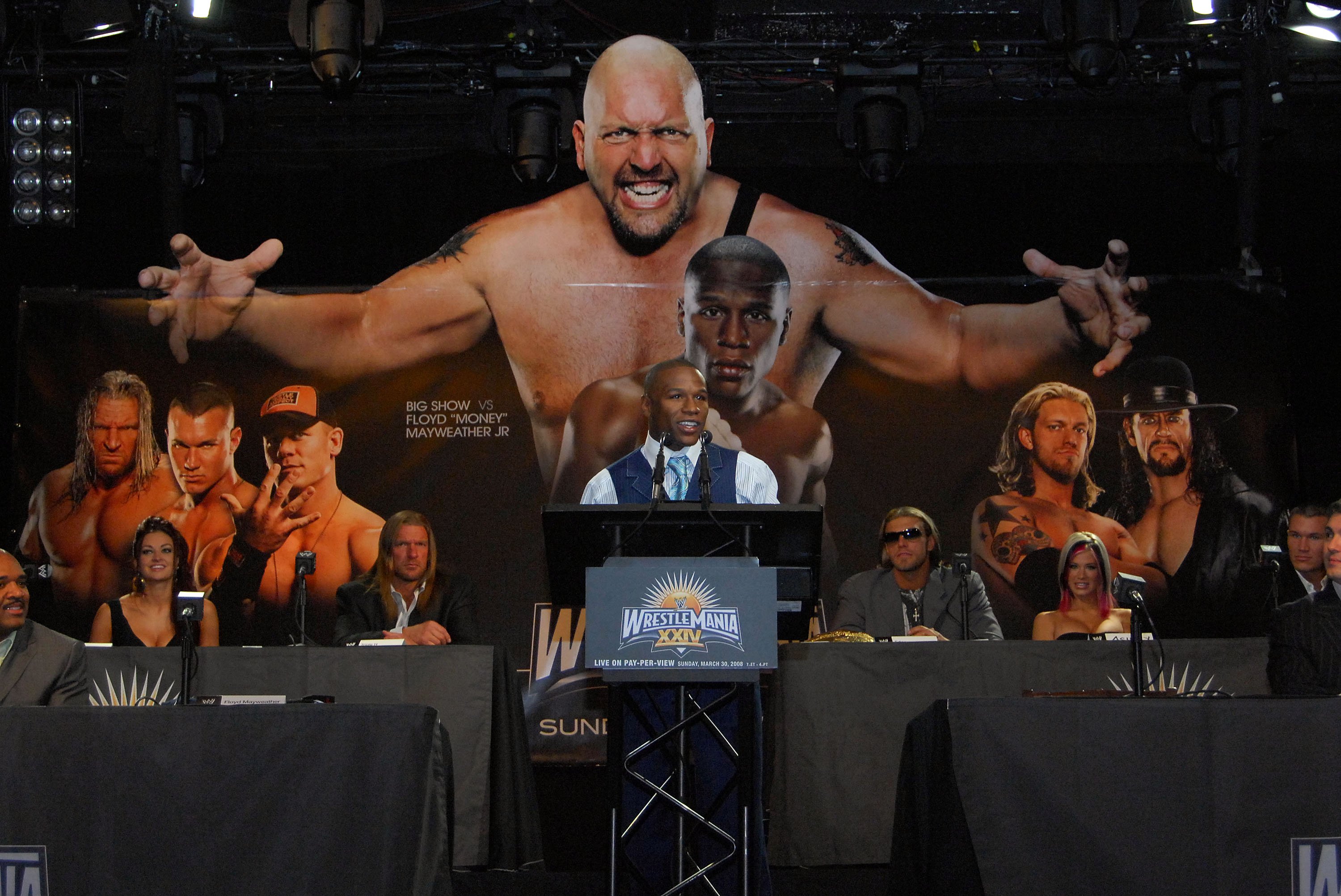 Michael Cole Reviews Big Show v Mayweather w/ Big Show; Asuka Says She’ll Remain Undefeated In 1st Ever Women’s Royal Rumble (Videos)