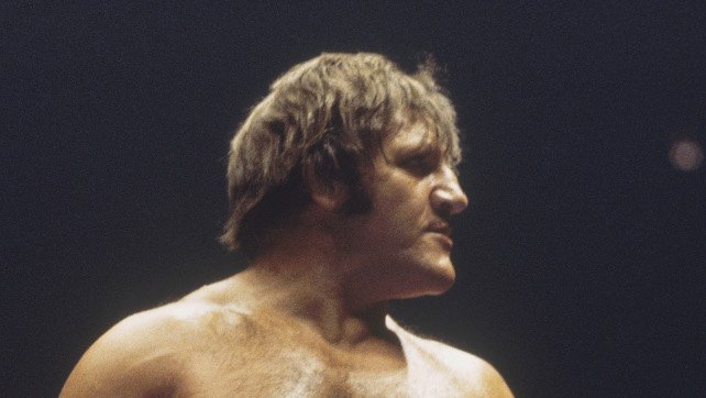WWE Honors Bruno Sammartino In South Africa With A 10 Bell Salute (Video)