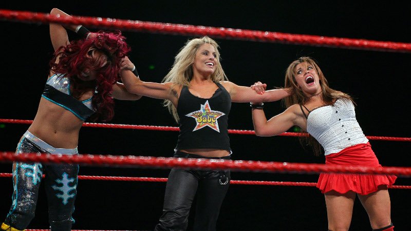 Lita & Trish Stratus To Face Mickie James & Alexa Bliss At WWE Evolution