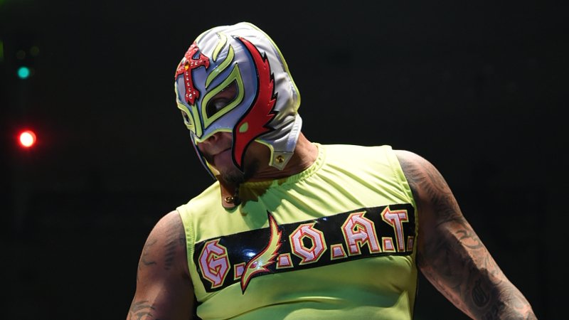 Rey Mysterio Reportedly Signs New WWE Deal