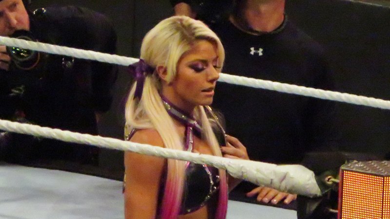 Alexa Bliss Out Of Mixed Match Challenge Tonight Due To Injury, Who Is Her Replacement?