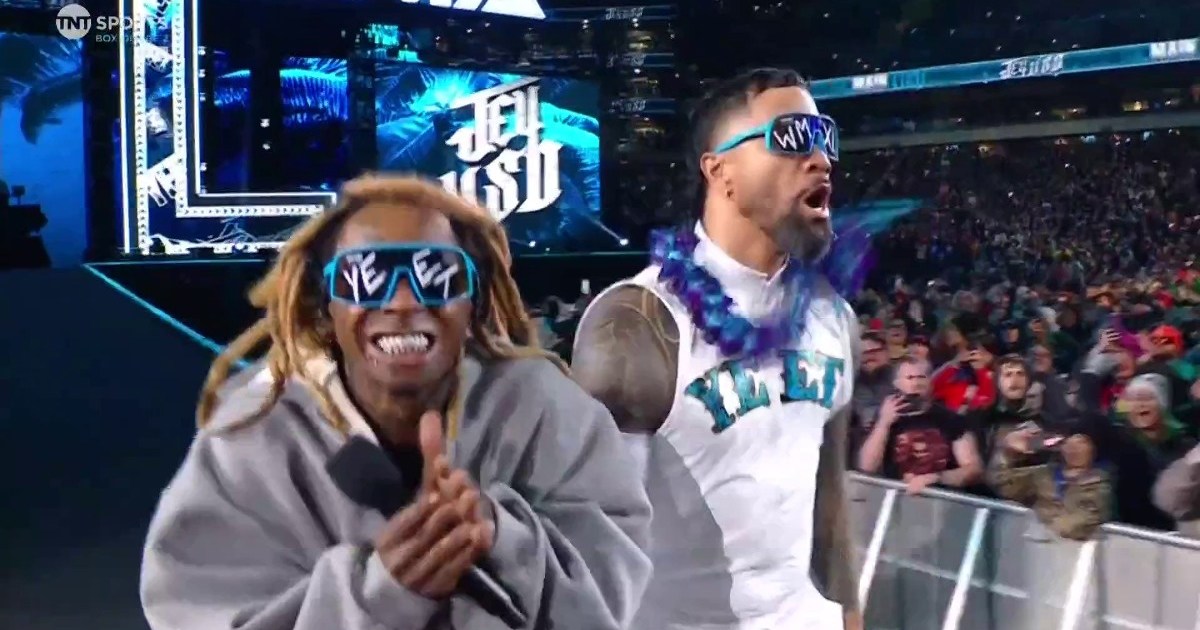 Lil Wayne Raps Jey Uso To The Ring At WWE WrestleMania 40