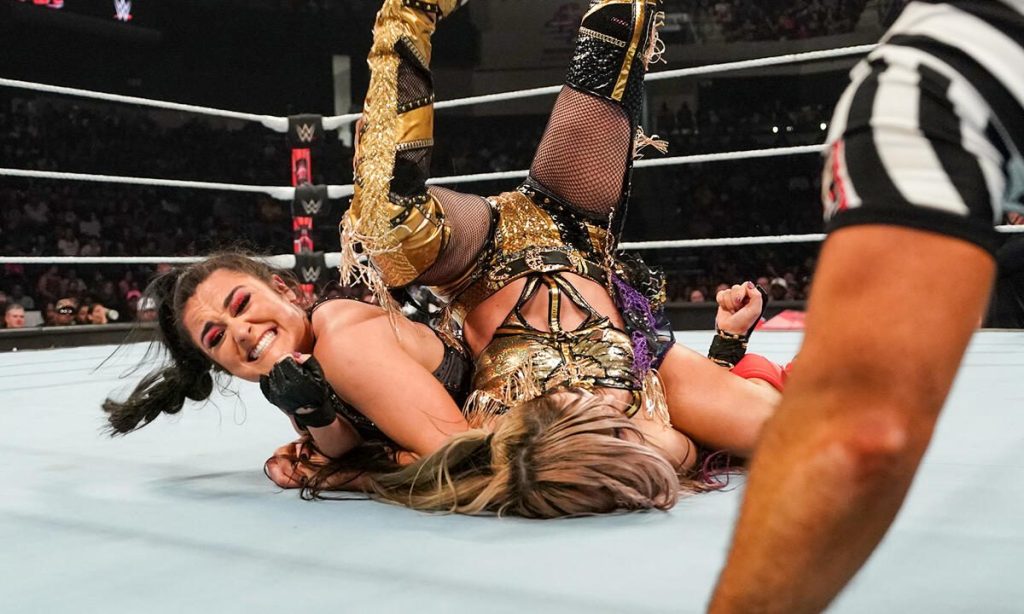 Lyra Valkyria Kairi Sane WWE RAW