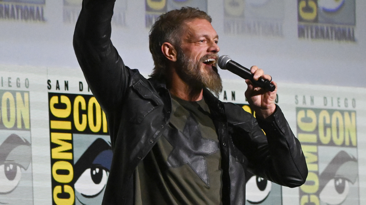 Adam Copeland Makes Surprise Appearance At Percy Jackson Panel At SDCC ...