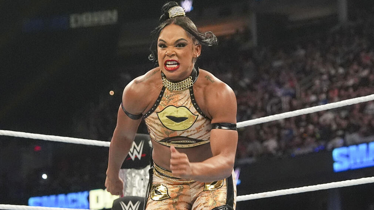 Bianca Belair Finished Making Her Ring Gear In The Makeup Chair With ...