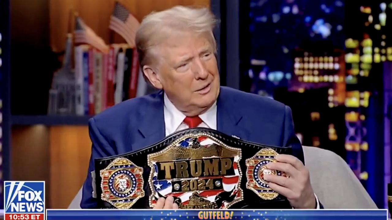 Tyrus Gifts Donald Trump A Custom Championship - Wrestlezone