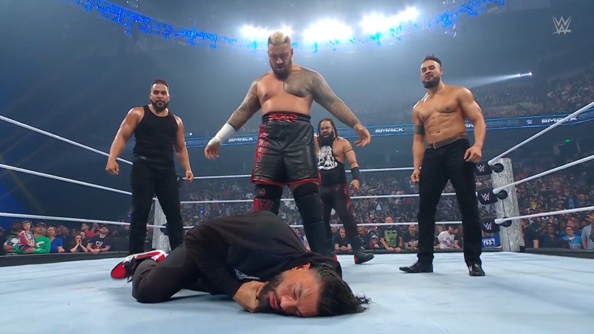 Solo Sikoa And The Bloodline Attack Roman Reigns On WWE SmackDown