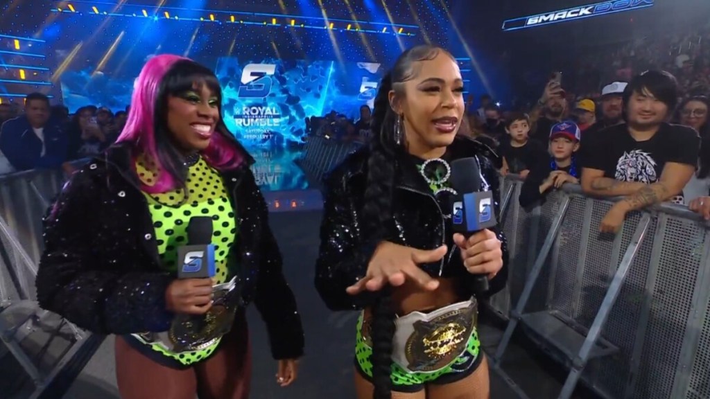 Bianca Belair Naomi WWE SmackDown